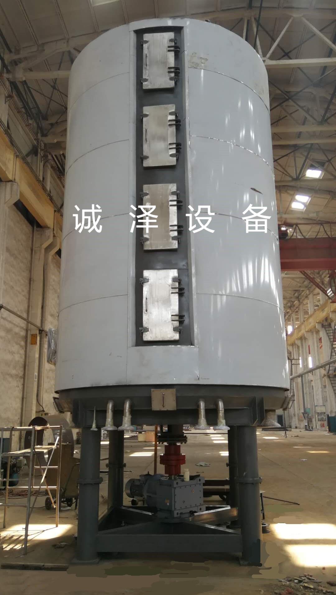 Continuous disc dryer for battery materials